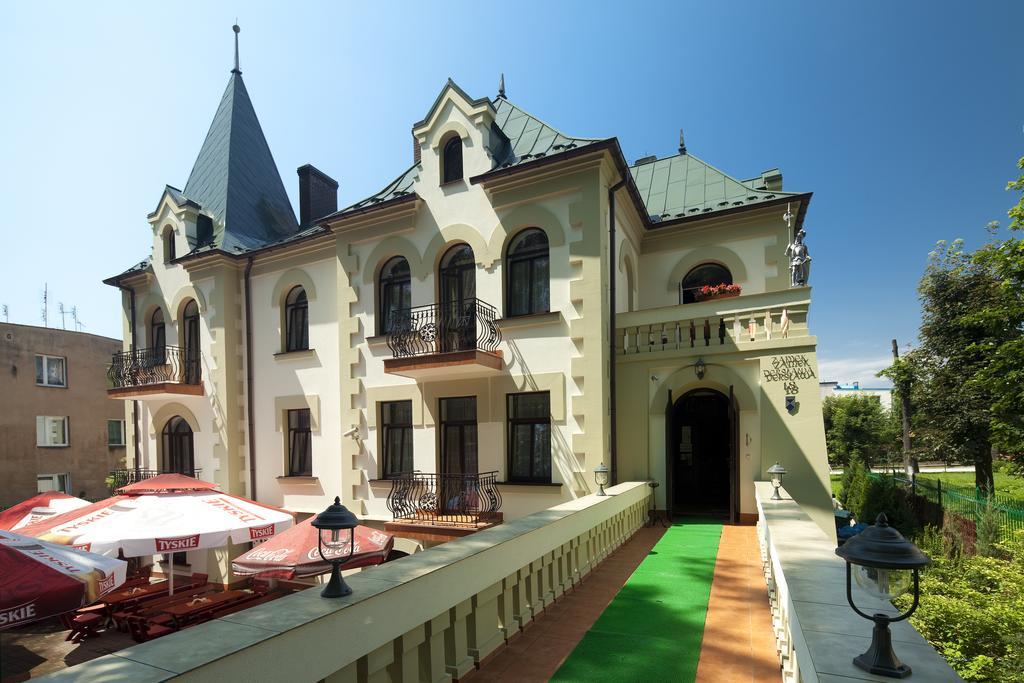 Pensjonat Zamek Derslawa Busko-Zdrój Exterior foto